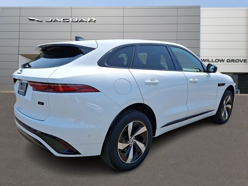 Used 2026 Jaguar F-PACE R-Dynamic S AWD/4WD image 2