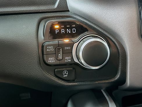 Used 2022 RAM 1500 Big Horn AWD/4WD image 24