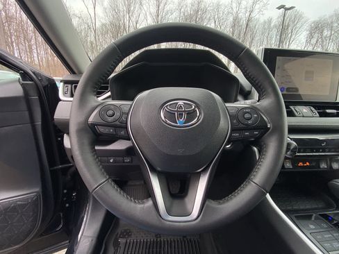 Used 2025 Toyota RAV4 XLE Premium w/ Weather Package image 34