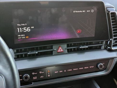 Used 2023 Kia Sportage SX image 10