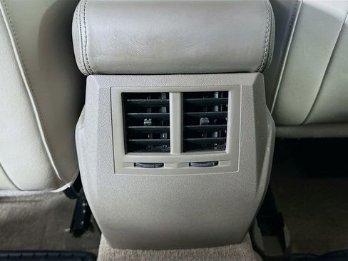 Used 2009 Chrysler 300 C image 24