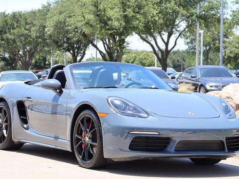 Used 2017 Porsche 718 Boxster S image 42