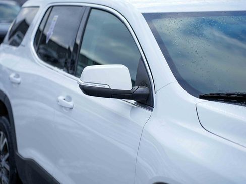 Used 2021 GMC Acadia SLE w/ Driver Convenience Package image 9