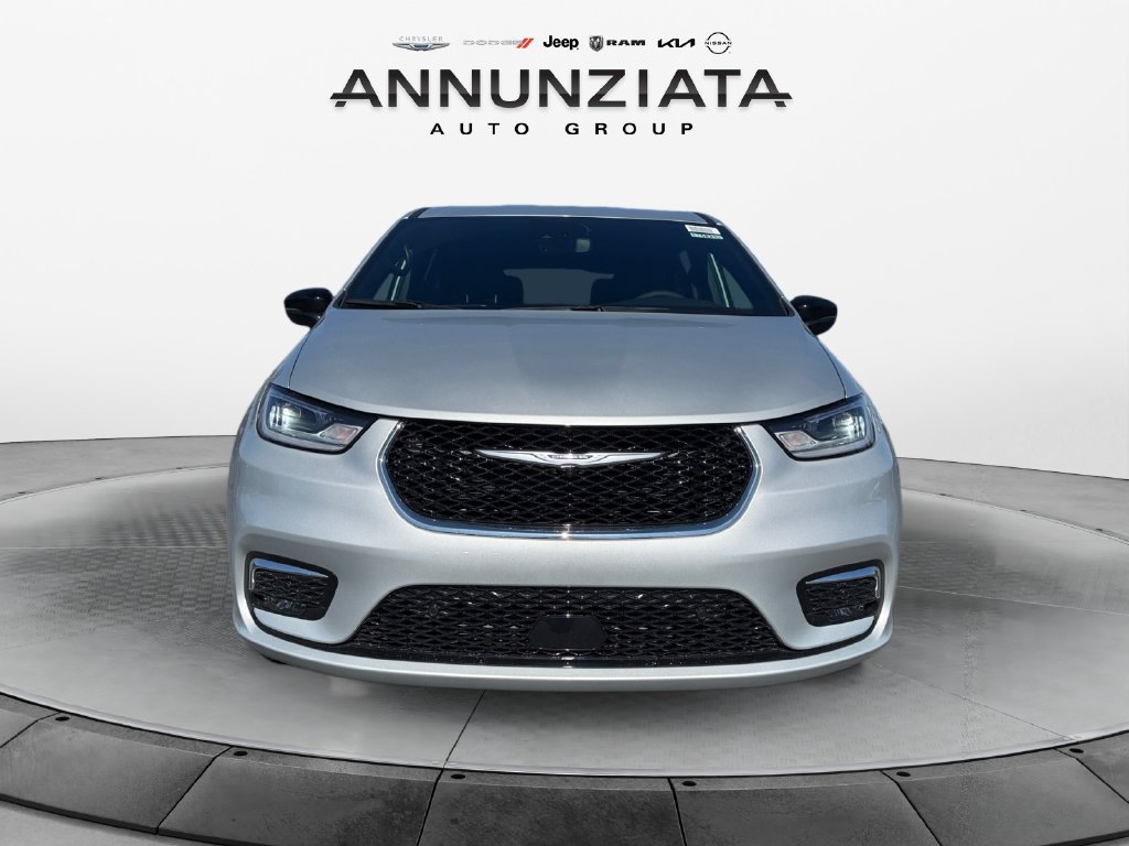 New 2026 Chrysler Pacifica Select AWD/4WD image 8