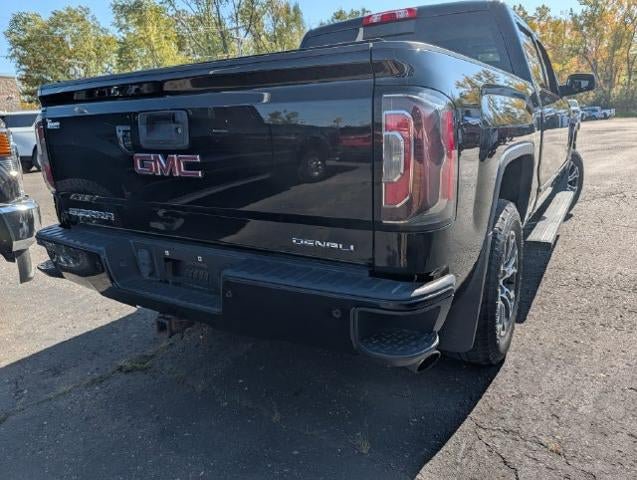 Used 2017 GMC Sierra 1500 Denali w/ Denali Ultimate Package AWD/4WD image 9