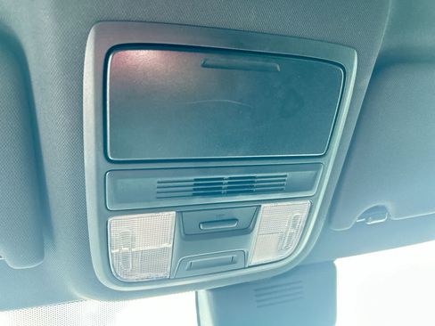 Used 2019 Honda Accord Sport image 17