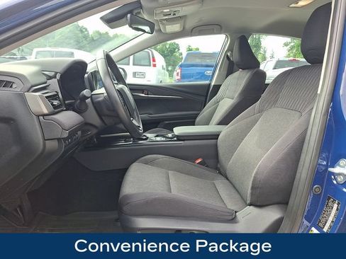 Used 2025 Toyota Camry LE w/ Convenience Package FWD image 2