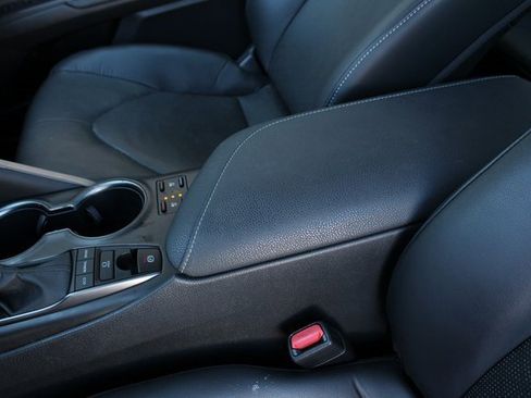 Used 2023 Toyota Camry XSE image 19