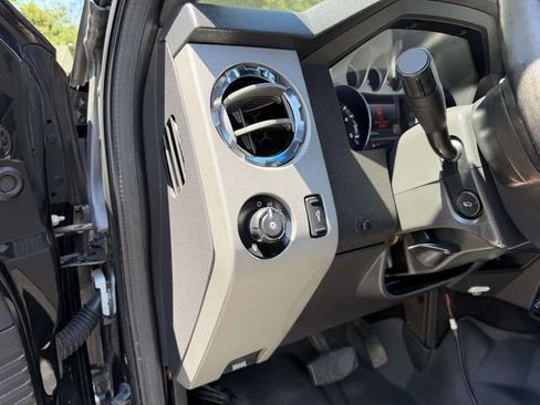 Used 2013 Ford F250 Lariat w/ Lariat Interior Pkg AWD/4WD image 27