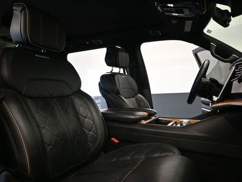 Used 2022 Jeep Grand Wagoneer Series III image 30