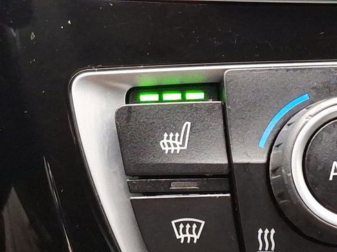 Used 2018 BMW 320i xDrive Sedan w/ Convenience Package image 26