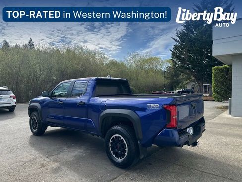 Used 2024 Toyota Tacoma TRD Off-Road AWD/4WD image 5