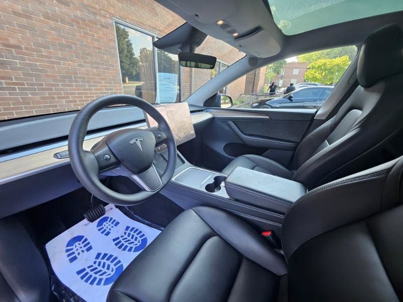 Used 2023 Tesla Model Y Long Range AWD/4WD image 39
