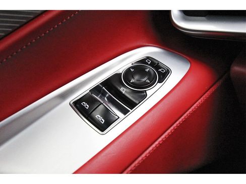 Used 2021 Chevrolet Corvette Stingray Premium Cpe w/ Z51 Performance Package image 18