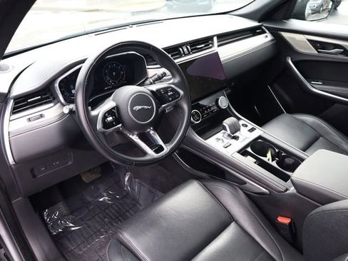 Used 2024 Jaguar F-PACE R-Dynamic S image 10