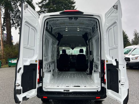 Used 2025 Ford Transit 250 148 High Roof AWD image 17