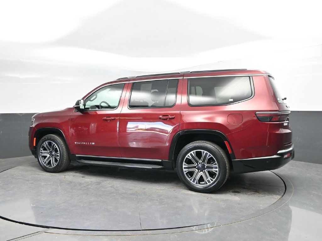 Used 2024 Jeep Wagoneer Series II w/ Flexible Seating Group AWD/4WD image 6