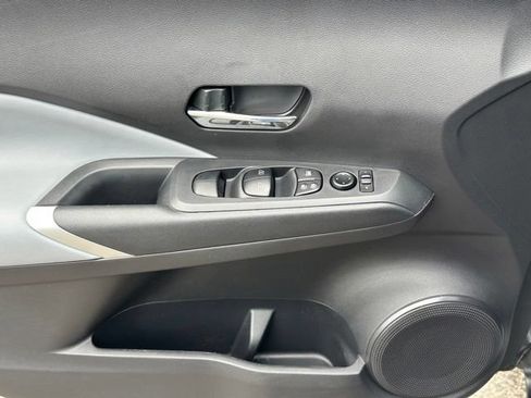 Used 2023 Nissan Kicks SR w/ SR Premium Package FWD image 20