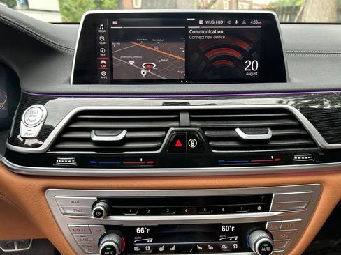 Used 2021 BMW 740i w/ M Sport Package RWD image 21