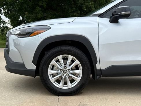 New 2026 Toyota Corolla Cross LE FWD image 5
