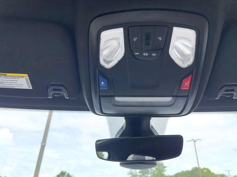 Used 2024 RAM 2500 Big Horn AWD/4WD image 35