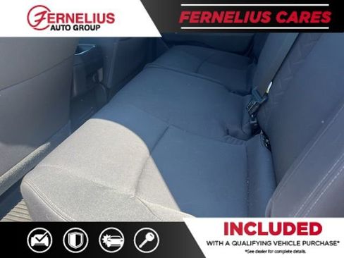 Used 2025 Toyota Tacoma SR5 AWD/4WD image 7