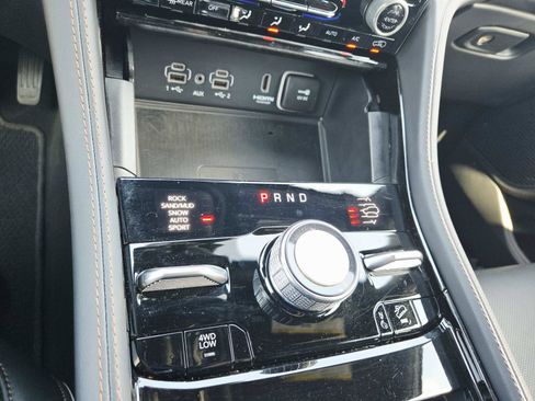 Used 2025 Jeep Grand Cherokee L Summit AWD/4WD image 35