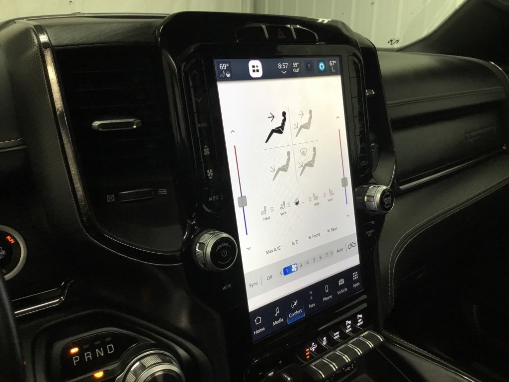 Used 2022 RAM 1500 Limited w/ Body Color Bumper Group AWD/4WD image 16