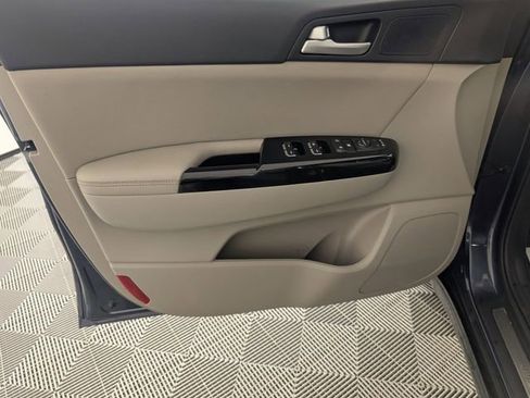 Used 2022 Kia Sportage Nightfall Edition w/ Nightfall Fwd Premium Package image 10