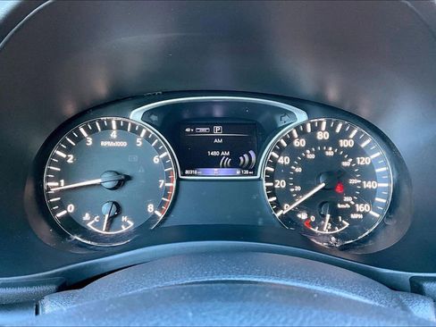 Used 2020 Nissan Pathfinder S image 13