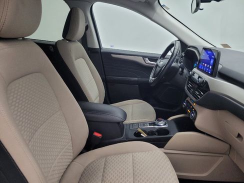 Used 2021 Ford Escape SE w/ SE Sport Appearance Package FWD image 21