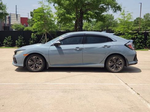 Used 2017 Honda Civic EX image 4