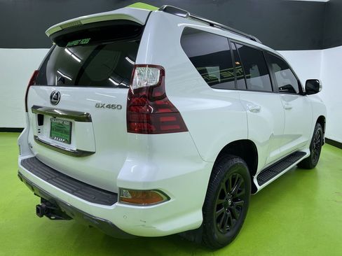 Used 2022 Lexus GX 460 w/ Black Line Special Edition AWD/4WD image 10