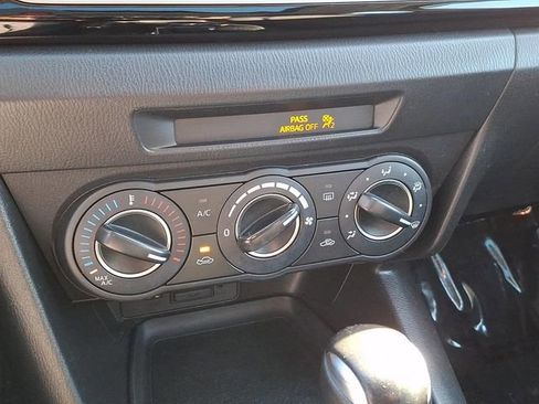 Used 2016 MAZDA MAZDA3 i Touring image 15