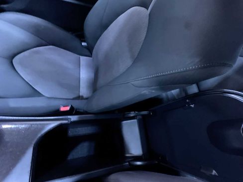 Used 2023 Toyota Camry LE image 27