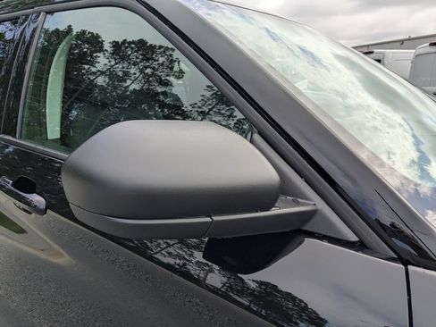 New 2026 Ford Explorer Active RWD image 9