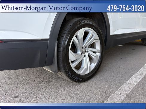 Used 2023 Volkswagen Atlas SE w/ Panoramic Sunroof Package FWD image 9
