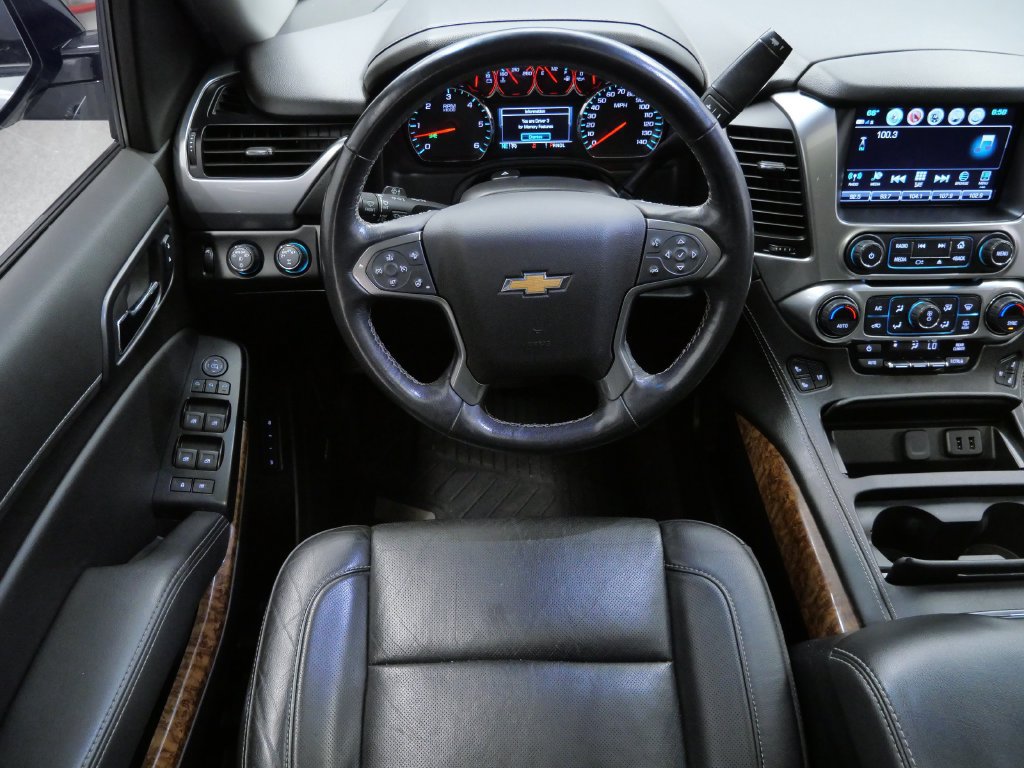 Used 2019 Chevrolet Suburban Premier AWD/4WD image 16