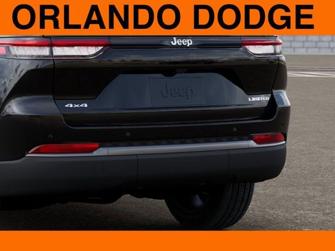 New 2026 Jeep Grand Cherokee Limited AWD/4WD image 13