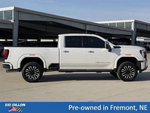 Certified 2025 GMC Sierra 2500 Denali Ultimate AWD/4WD image 3