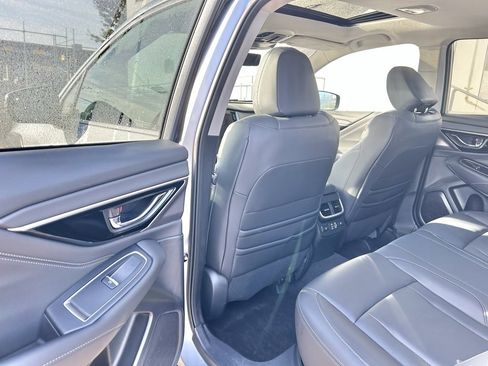 Used 2023 Subaru Outback Touring image 11