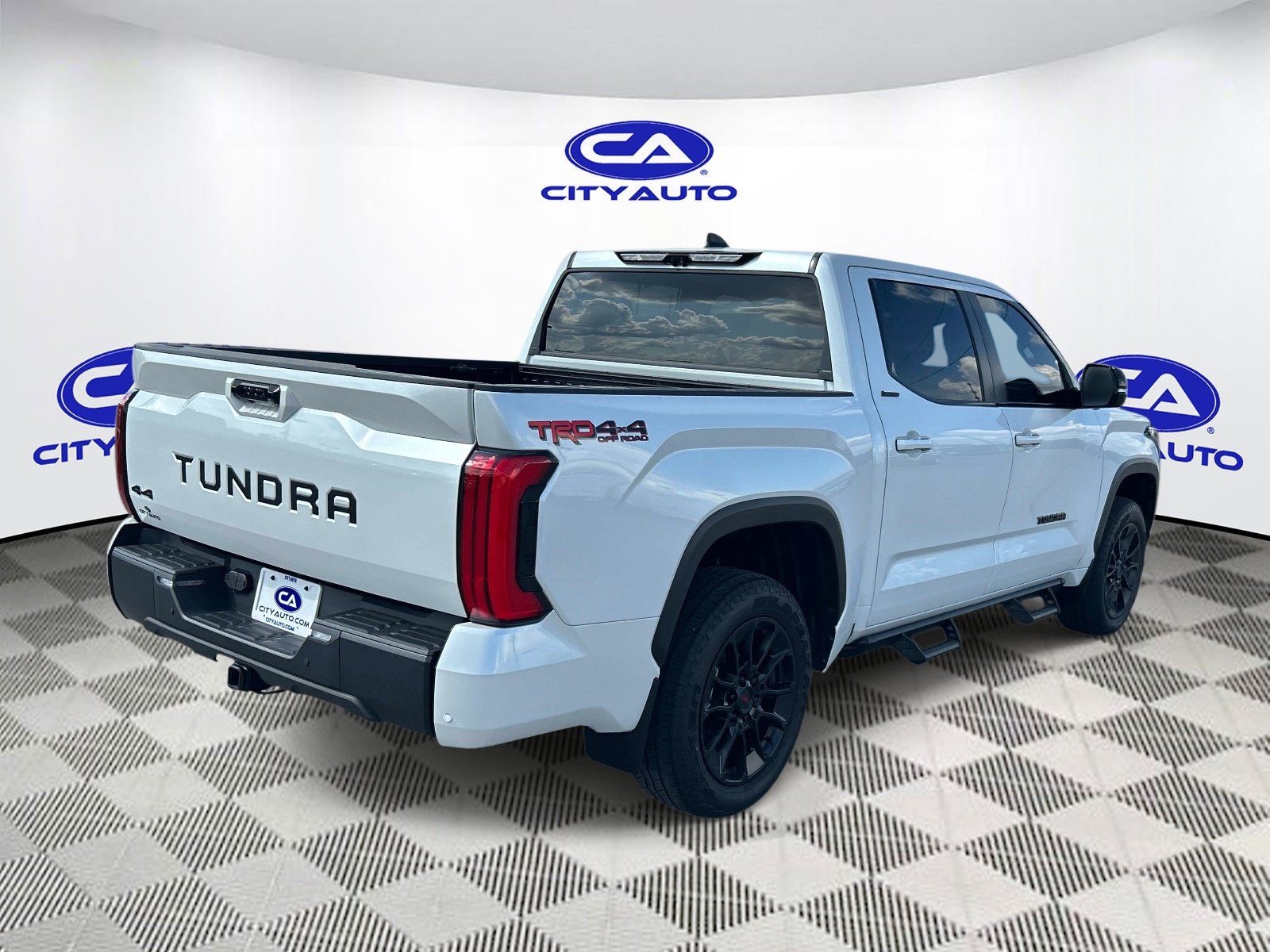 Used 2024 Toyota Tundra Limited w/ TRD Off-Road Package AWD/4WD image 3