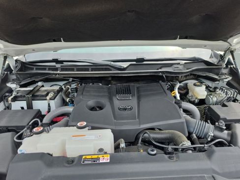 Used 2023 Toyota Tundra Limited AWD/4WD image 11