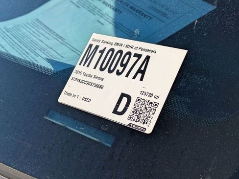 Used 2016 Toyota Sienna Limited Premium image 7