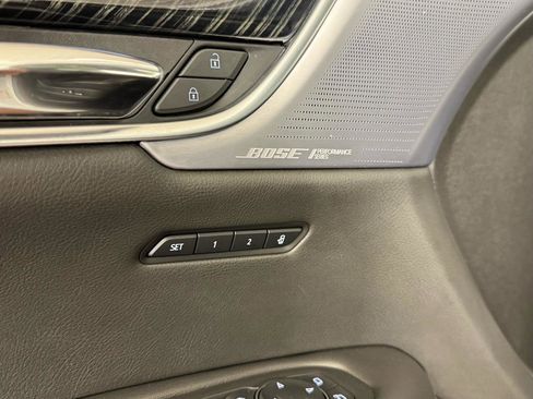 Used 2023 Cadillac XT6 Premium Luxury image 18