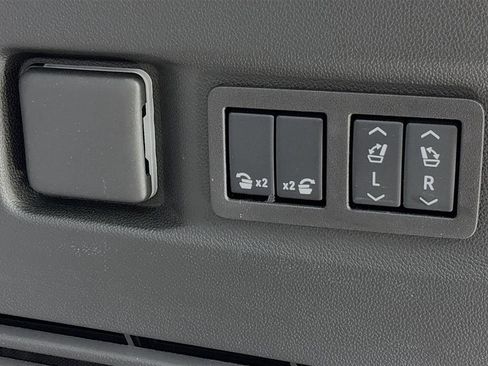 New 2026 Chevrolet Tahoe Premier image 36