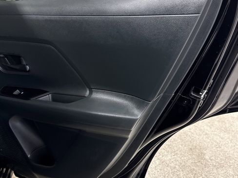 Used 2025 Nissan Kicks S image 19