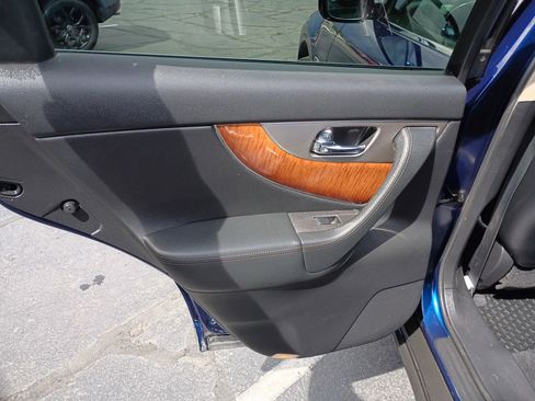 Used 2015 INFINITI QX70 3.7 w/ Premium Package image 18