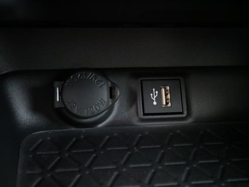 Certified 2025 Toyota RAV4 XLE Premium image 30