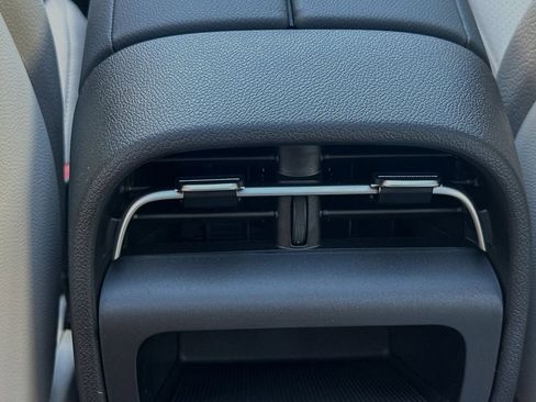 New 2025 Mercedes-Benz E 350 4MATIC Sedan image 15